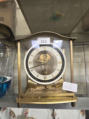 Lot 311 - A mid-20th century style Junghans mantel clock