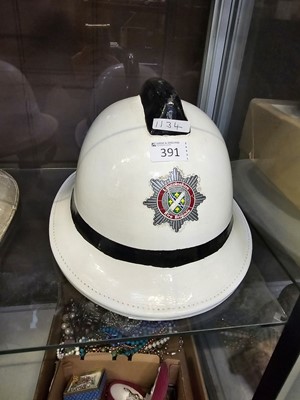 Lot 391 - A Lincolnshire Fire Brigade fireman's hat