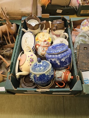 Lot 451 - A tray of ceramic teapots, storage jars, etc