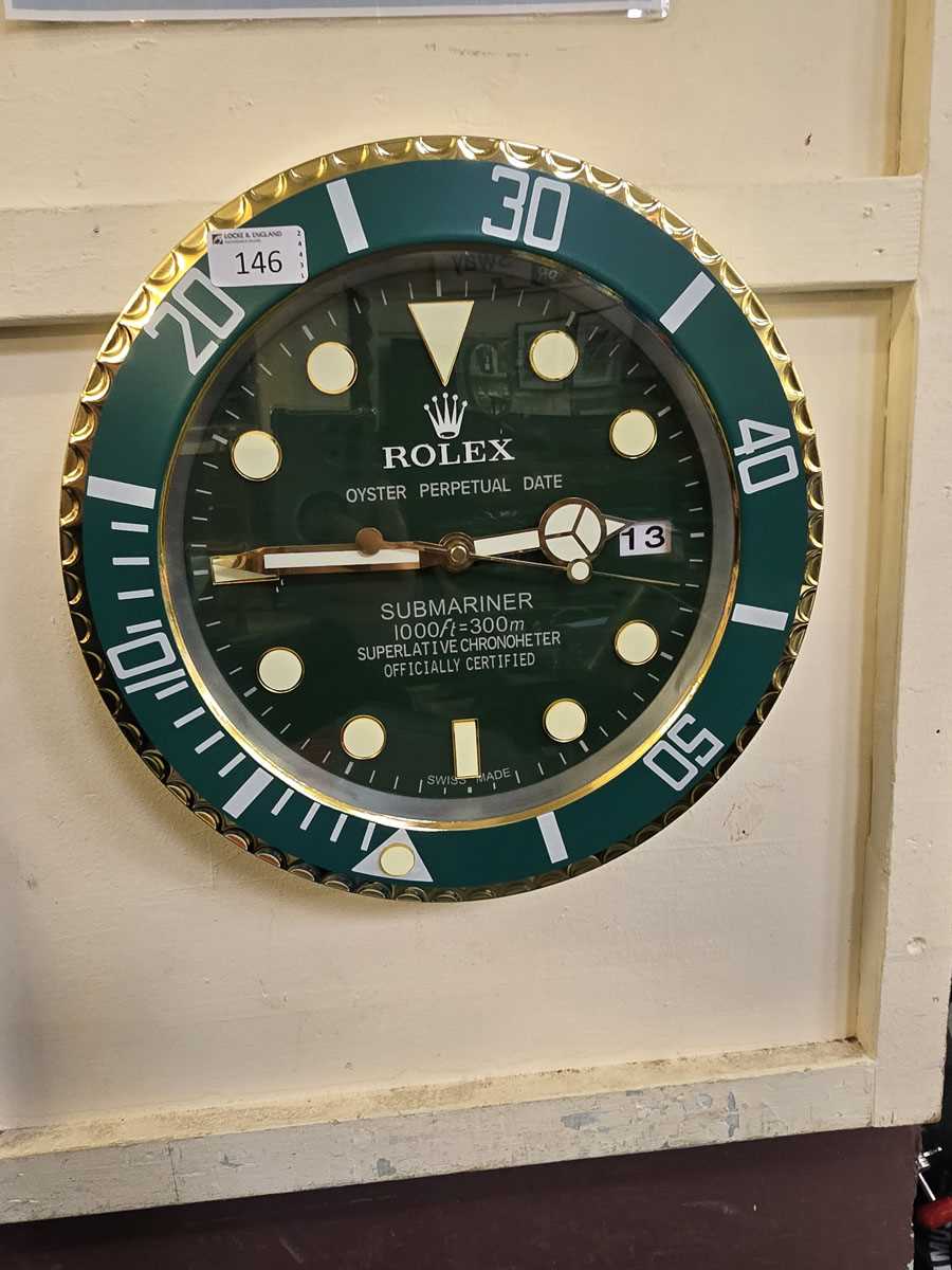 Lot 146 - A green 'Rolex' style Oyster design quartz...