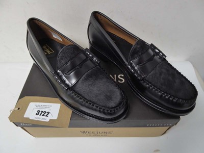 Lot Boxed pair of men's Weejuns G.H Bass & Co...