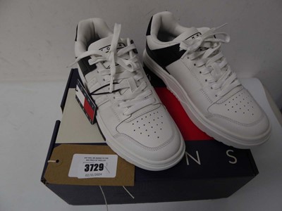 Lot Boxed pair of Tommy Hilfiger trainers,...