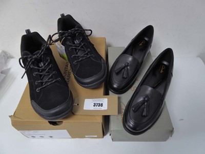 Lot Boxed pair of ladies Clarks shoes, black, UK 5....