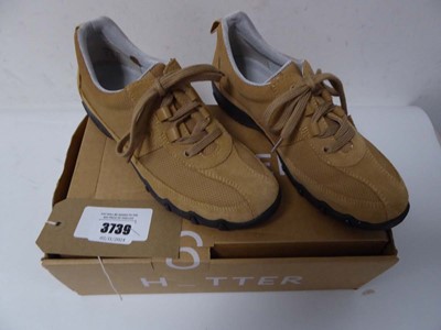 Lot Boxed pair of Hotter trainers, camel, UK 4.5