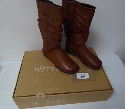 Lot Boxed pair of Hotter boots, rich tan, UK 5