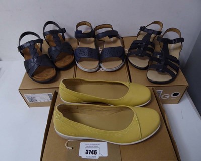 Lot Boxed pair of Hotter sandals, navy, UK 5 +...