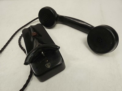 Lot 2017 - Mix & Genest Bakelite wall telephone