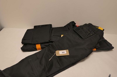 Lot 3417 - 9 pairs of DeWalt trousers