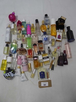 Lot 1047 - Selection of various loose & part used perfumes