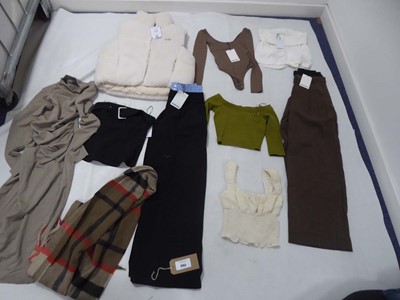 Lot 1093 - Selection of Zara & Sister Companies clothing