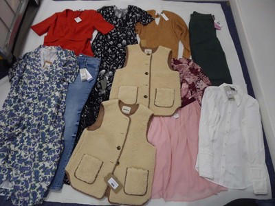 Lot 1095 - Selection of clothing to include Karen Millen,...