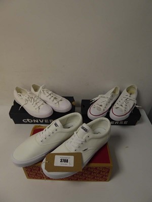 Lot Boxed pair of Converse low tops, white, UK 6 +...