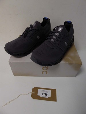 Lot Boxed pair of men's On Cloudswift 3 trainers,...