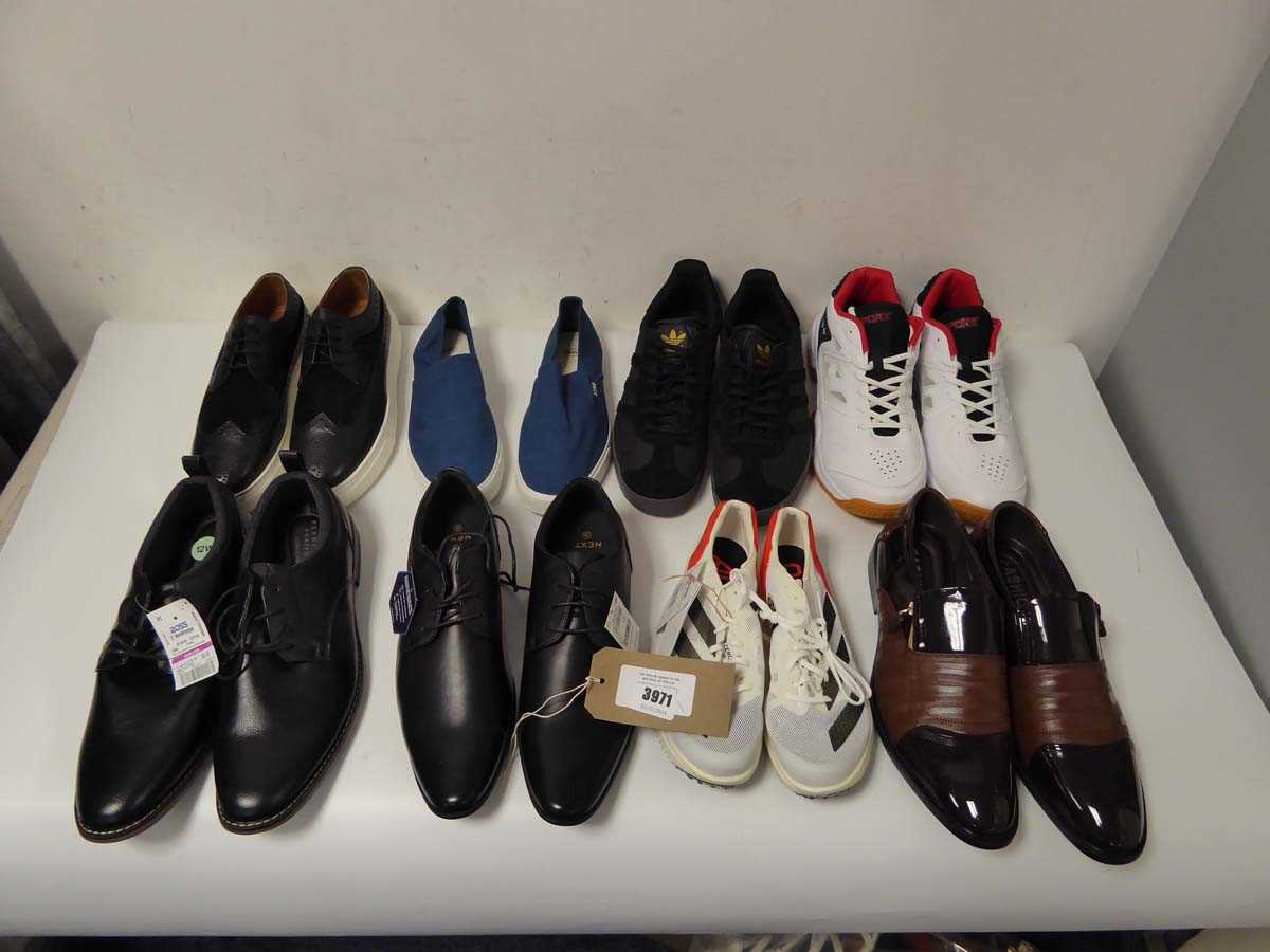 Lot 3971 - 8 pairs of men's shoes of various styles and...