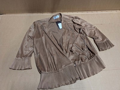 Lot 3009 - 7 Yan Neo Larisa cross over camel tops, sizes...