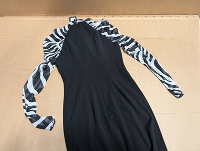 Lot 3024 - 14 Yan Neo zebra print dresses