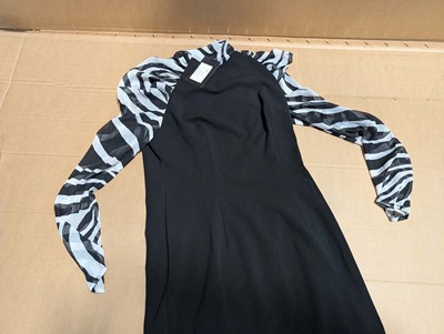 Lot 3026 - 17 Yan Neo zebra design dresses, size 12