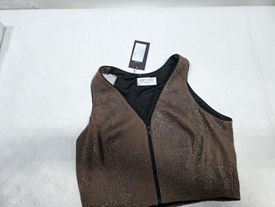 Lot 3053 - 41 Yan Neo Andoni tops in brown, sizes 21 x...