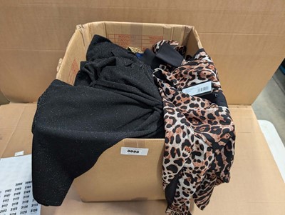 Lot 3095 - Large box containing various Yan Neo clothing...