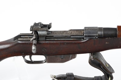 Lot 674 - (S1) .303 Ross Rifle Co. M-10 MkIII...