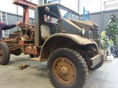 Lot 4011 - (LBM 899) Chevrolet GMC 84-42 4x4 recovery...