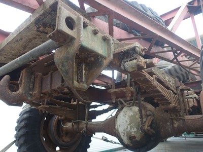 Lot 4011 - (LBM 899) Chevrolet GMC 84-42 4x4 recovery...