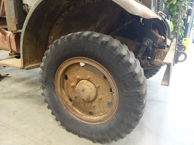 Lot 4011 - (LBM 899) Chevrolet GMC 84-42 4x4 recovery...