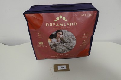 Lot 1478 - A large Dreamland luxury faux throw ( 120 x...