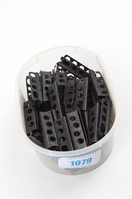 Lot 1079 - Tray of .303 stripper clips