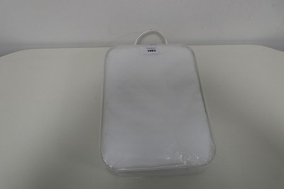 Lot 1485 - A mattress and pillow protector set.