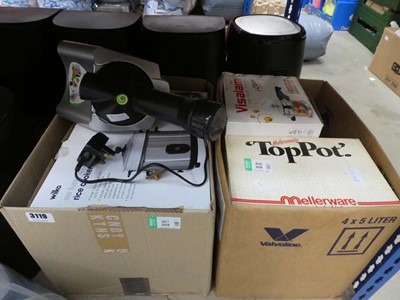 Lot 3119 - 2 boxes of kitchen appliances to inc. rice...