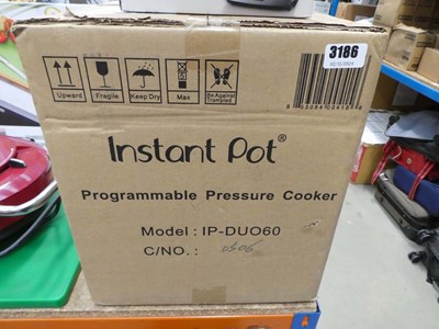 Lot 3186 - Instant pot programmble pressure cooker