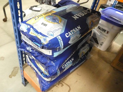 Lot 3193 - 4 bags of capsan cat litter