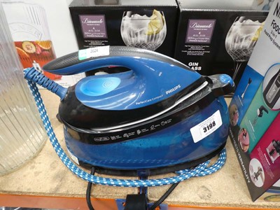 Lot 3198 - Philips steam iron