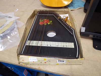 Lot 2330 - Vintage zither with key