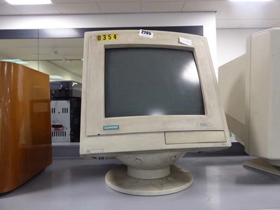 Lot 2265 - Siemens monitor