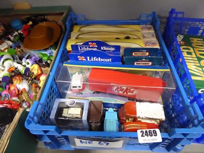 Lot 2469 - Box containing various diecast vehicles some...