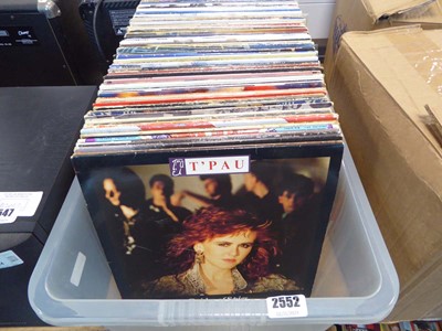 Lot 2552 - Box containing vinyl records including Black...