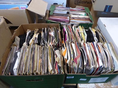 Lot 2555 - 3 boxes of vinyl singles