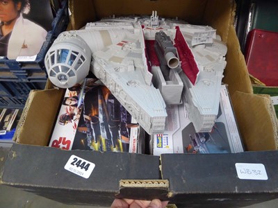 Lot 2444 - Box containing various Star Wars models