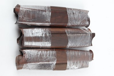 Lot 1115 - 6 forends for over and under shotguns