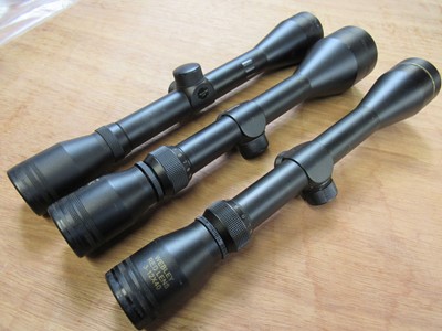 Lot 1214 - Three rifle scopes: 6x40 Richter; 3-12x40...