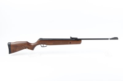 Lot 152 - .177 BSA Meteor Evo break barrel air rifle,...