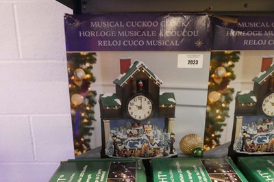 Lot 2023 - Christmas themed musical cuckoo clock