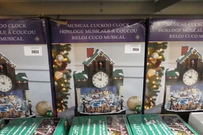 Lot 2024 - Christmas themed musical cuckoo clock