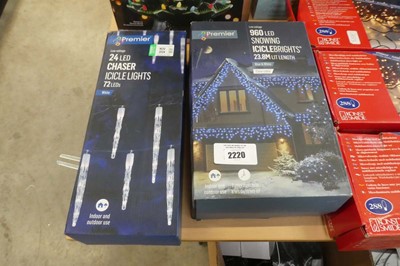 Lot 2220 - Box containing approx. 960 LED snowing icicle...