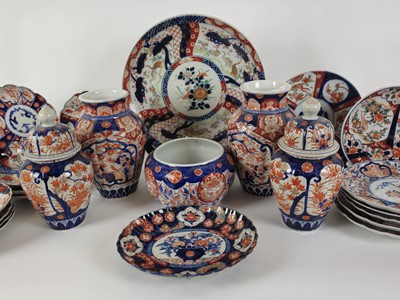 Lot 238 - A large group of Chinese Export ceramics...