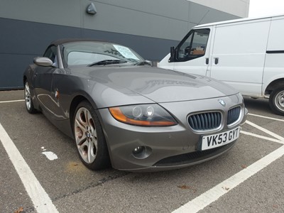 Lot 2003 BMW Z4 2.5l soft-top convertible roadster