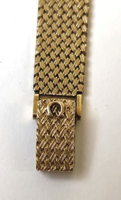 Lot 577 - A ladies 9ct gold Omega mechanical wristwatch...