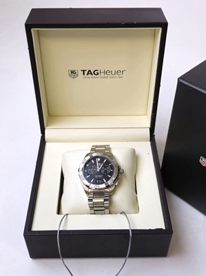 Lot 579 - A gentleman's Tag Heuer Aquaracer wristwatch....